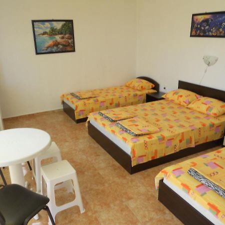 "Agatopolis"- Подсигурено Безплатно Паркиране Hotel Ahtopol Ngoại thất bức ảnh