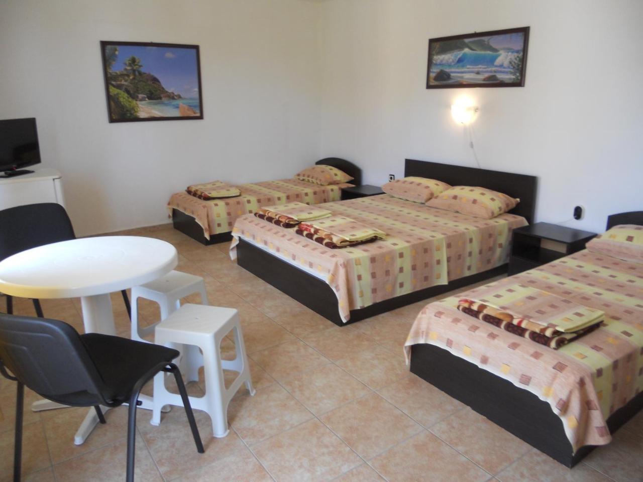 "Agatopolis"- Подсигурено Безплатно Паркиране Hotel Ahtopol Ngoại thất bức ảnh